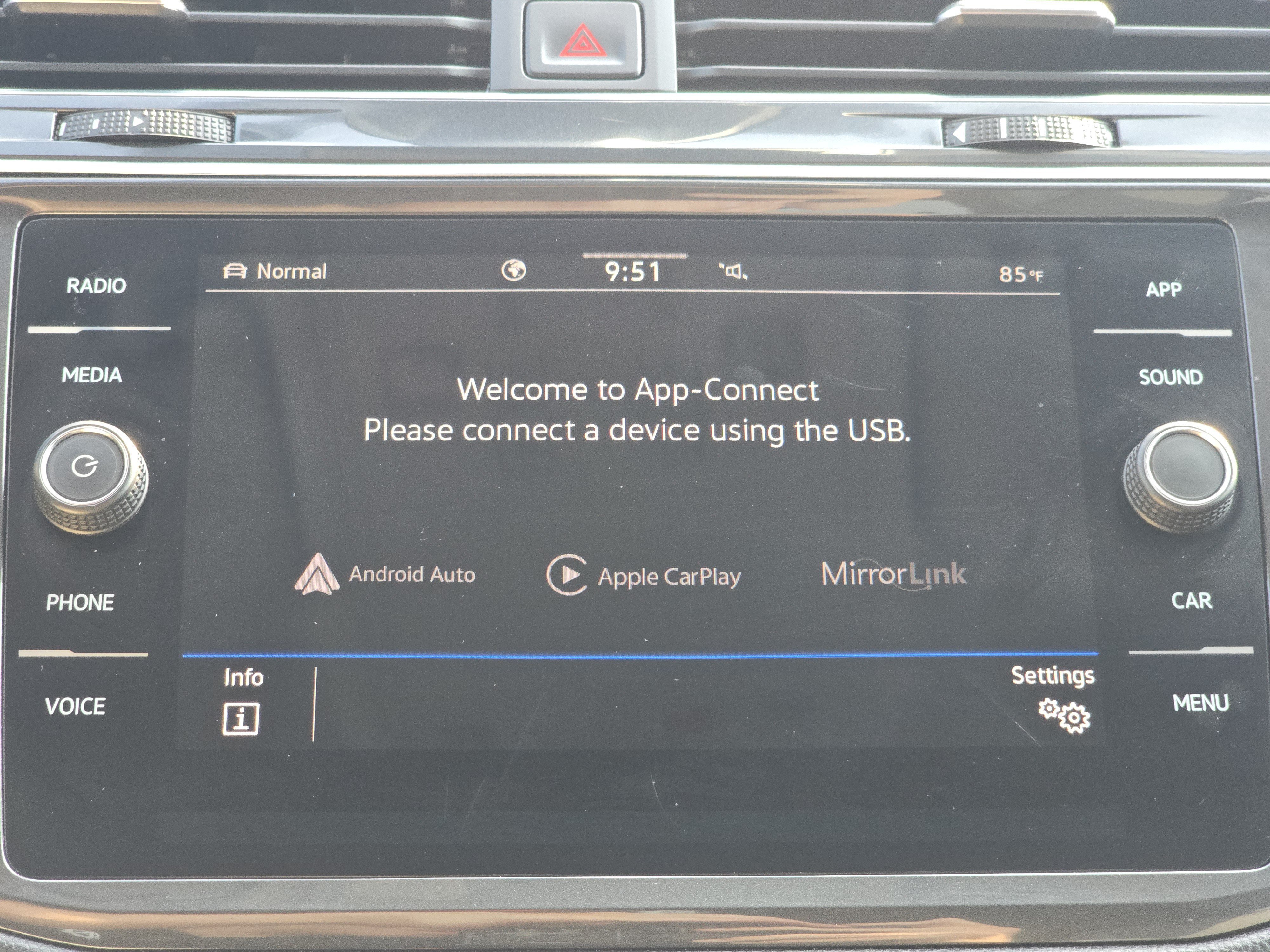 Certified Used 2023 Platinum Gray Metallic Volkswagen SE image 9