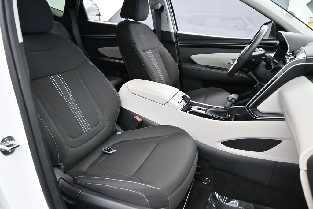 Used 2024 White Pearl Hyundai SEL image 43