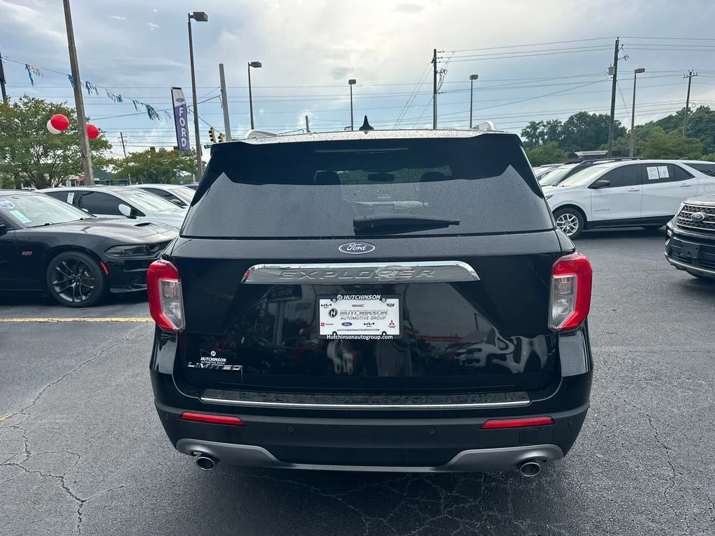 Used 2021 Black Ford Limited image 6
