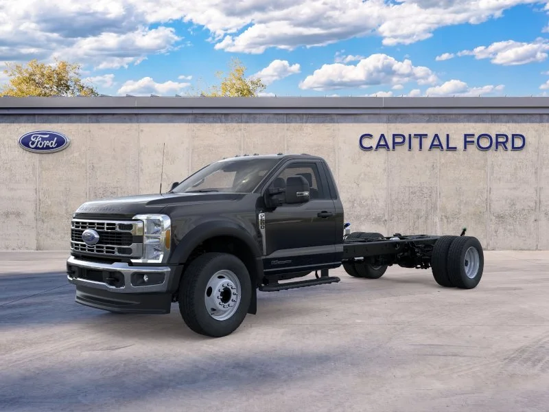 2025 Ford F-600 Super Duty Chassis Cab XL - Photo 35