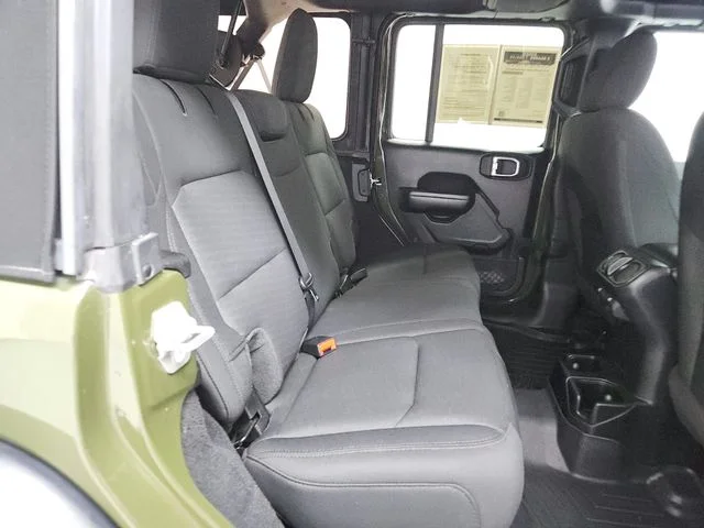 Used 2020 Green Jeep Unlimited Sport S image 35