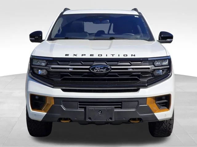 Used 2025 White Ford Tremor image 25