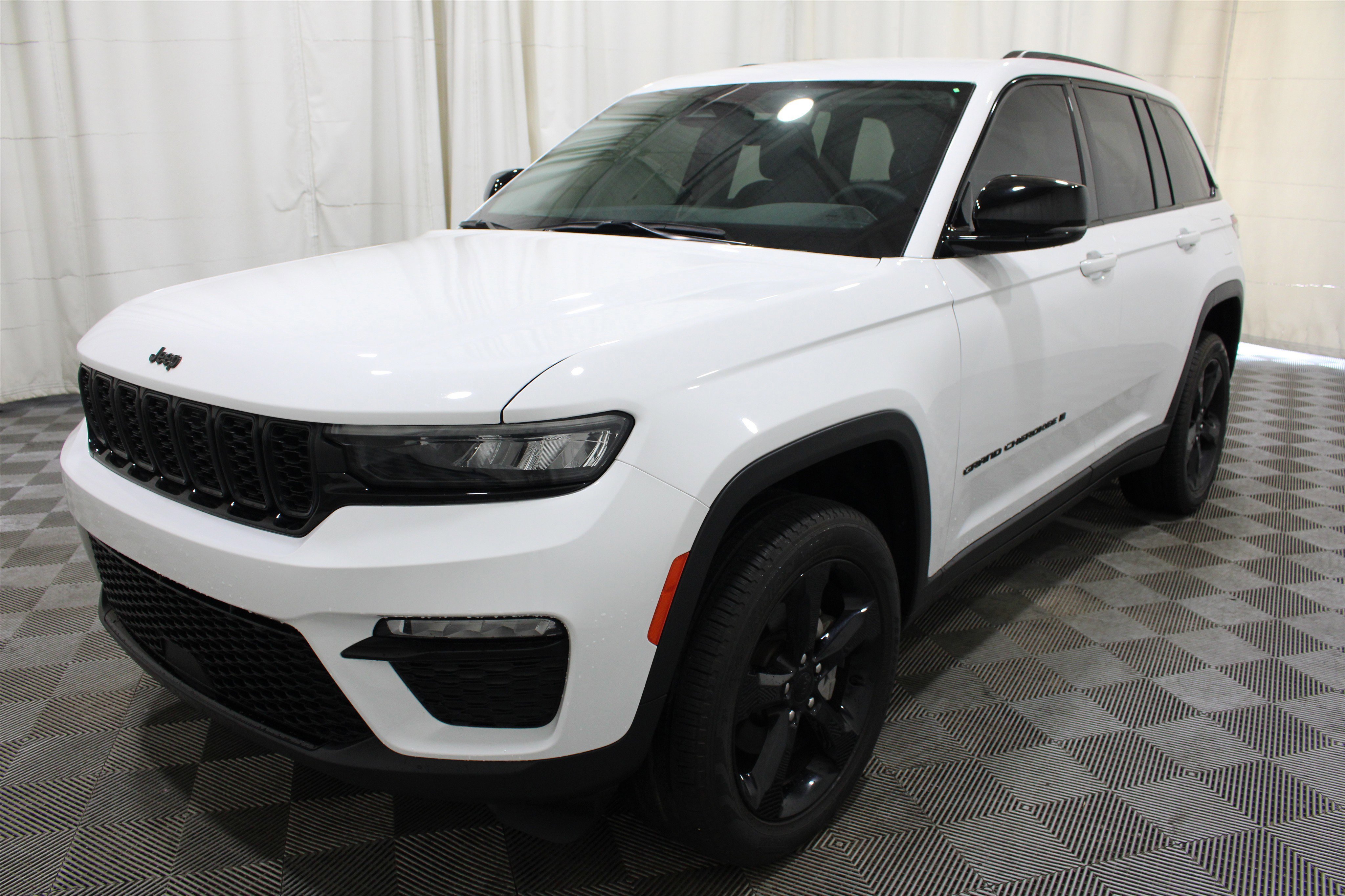 2024 Jeep Grand Cherokee Limited - Photo 32