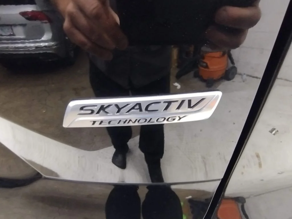 Used 2017 Black Mazda Signature image 13