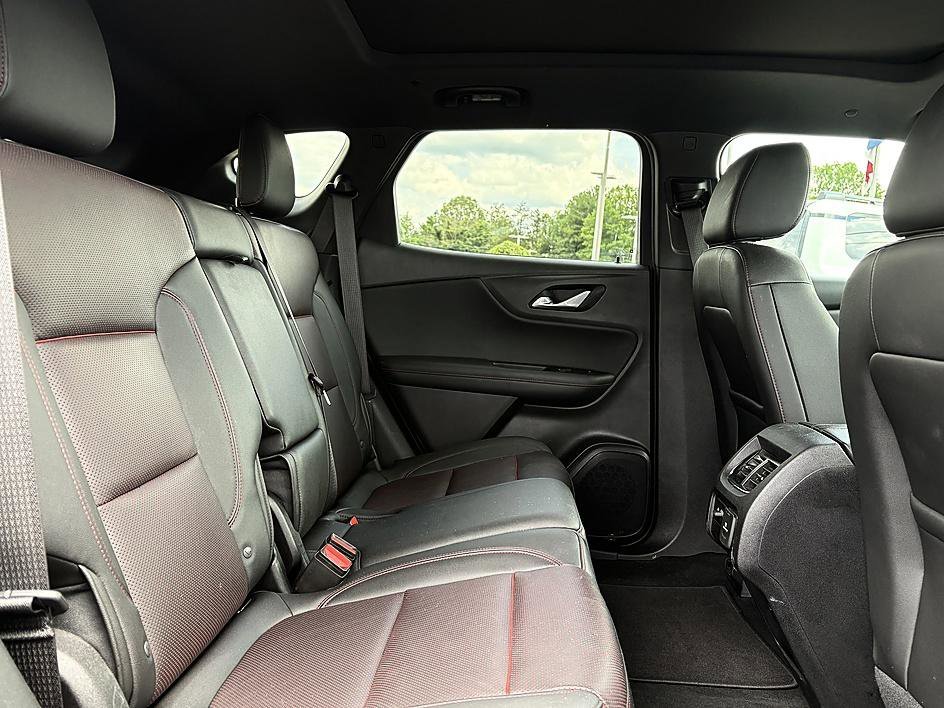 Used 2019 Black Chevrolet RS image 11