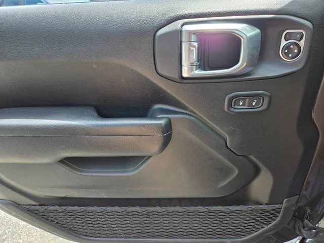 Used 2025 Gray Jeep Rubicon image 35