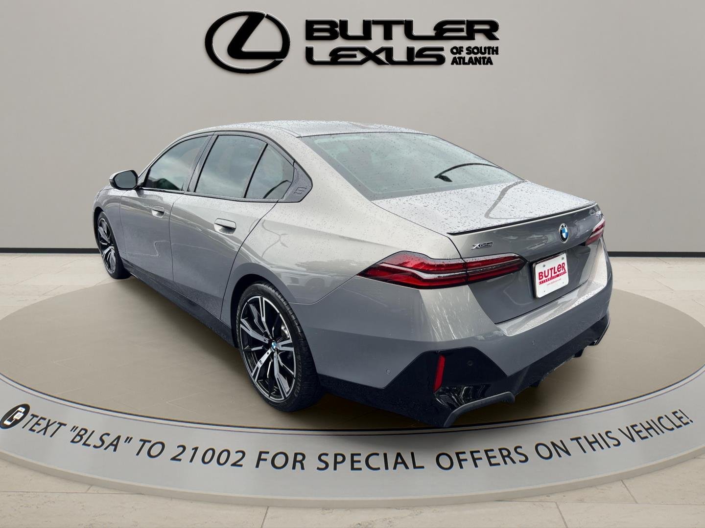Used 2024 Oxide Grey Metallic BMW 540i xDrive image 7