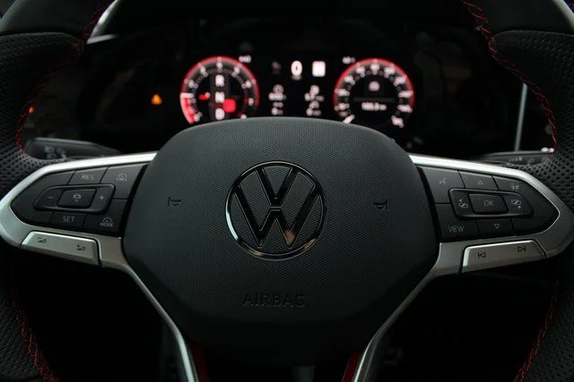 2026 Volkswagen Golf GTI SE - Photo 15