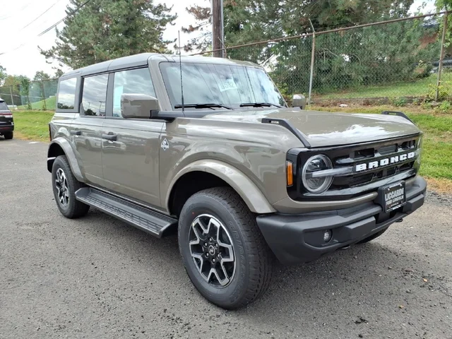 2026 Ford Bronco Outer Banks®
