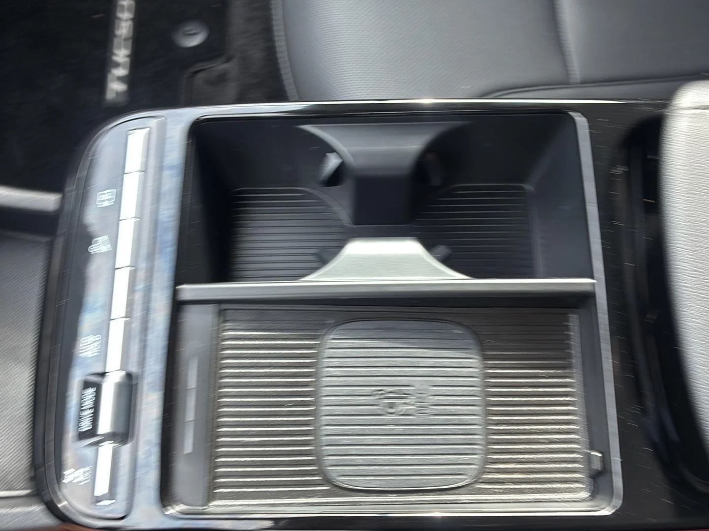 Used 2025 Cashmere Bronze Hyundai SEL Convenience image 32