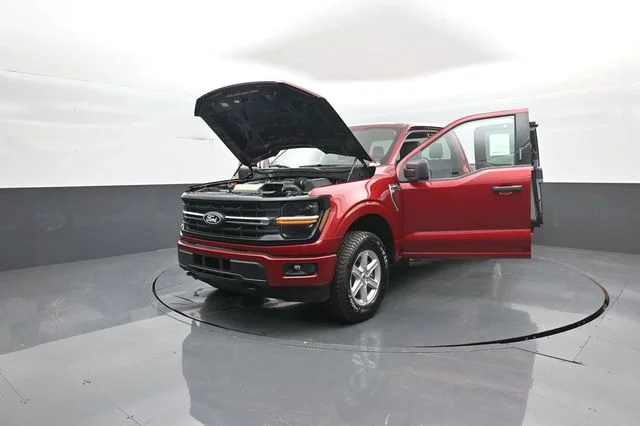 New 2026 Ruby Red Metallic Tinted Clearcoat Ford XLT image 23