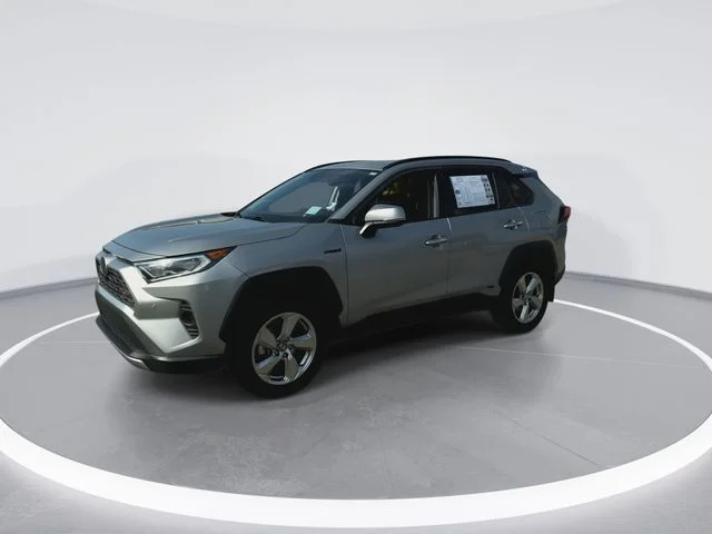 Used 2020 Silver Toyota Limited image 4
