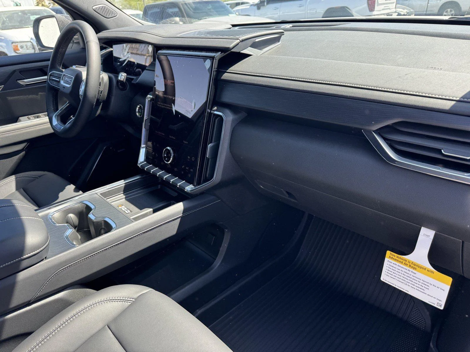 New 2026 Glacier White Tricoat GMC Elevation image 7