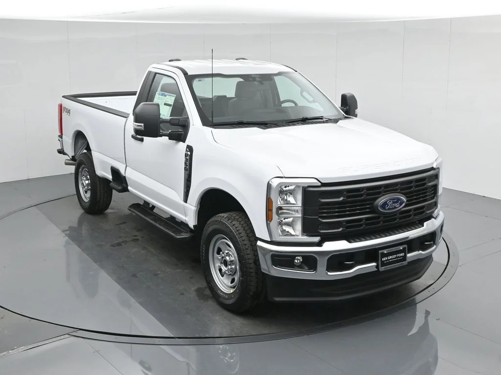 New 2026 Oxford White Ford XL image 33