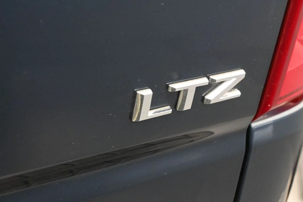 Used 2022 Northsky Blue Metallic Chevrolet LTZ image 43