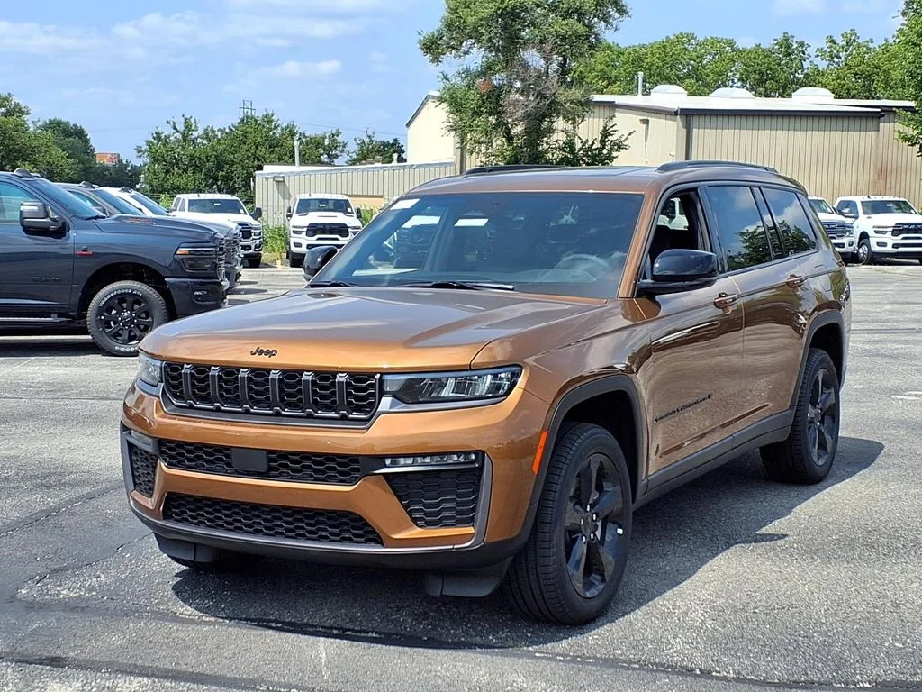 New 2026 Copper Shino Metallic Clearcoat Jeep Limited image 2