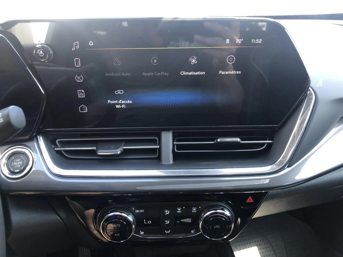 New 2026 Grey Chevrolet Fwd 4dr Activ image 15