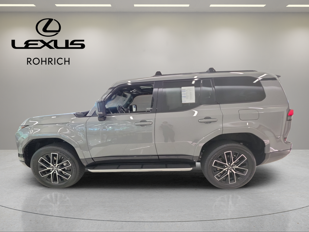 Certified Used 2024  Lexus 550 Premium+ image 9