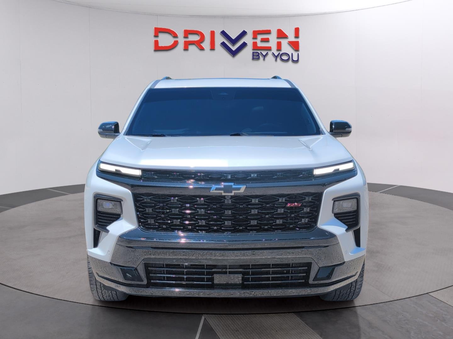 Used 2024 Iridescent Pearl Tricoat Chevrolet RS image 8
