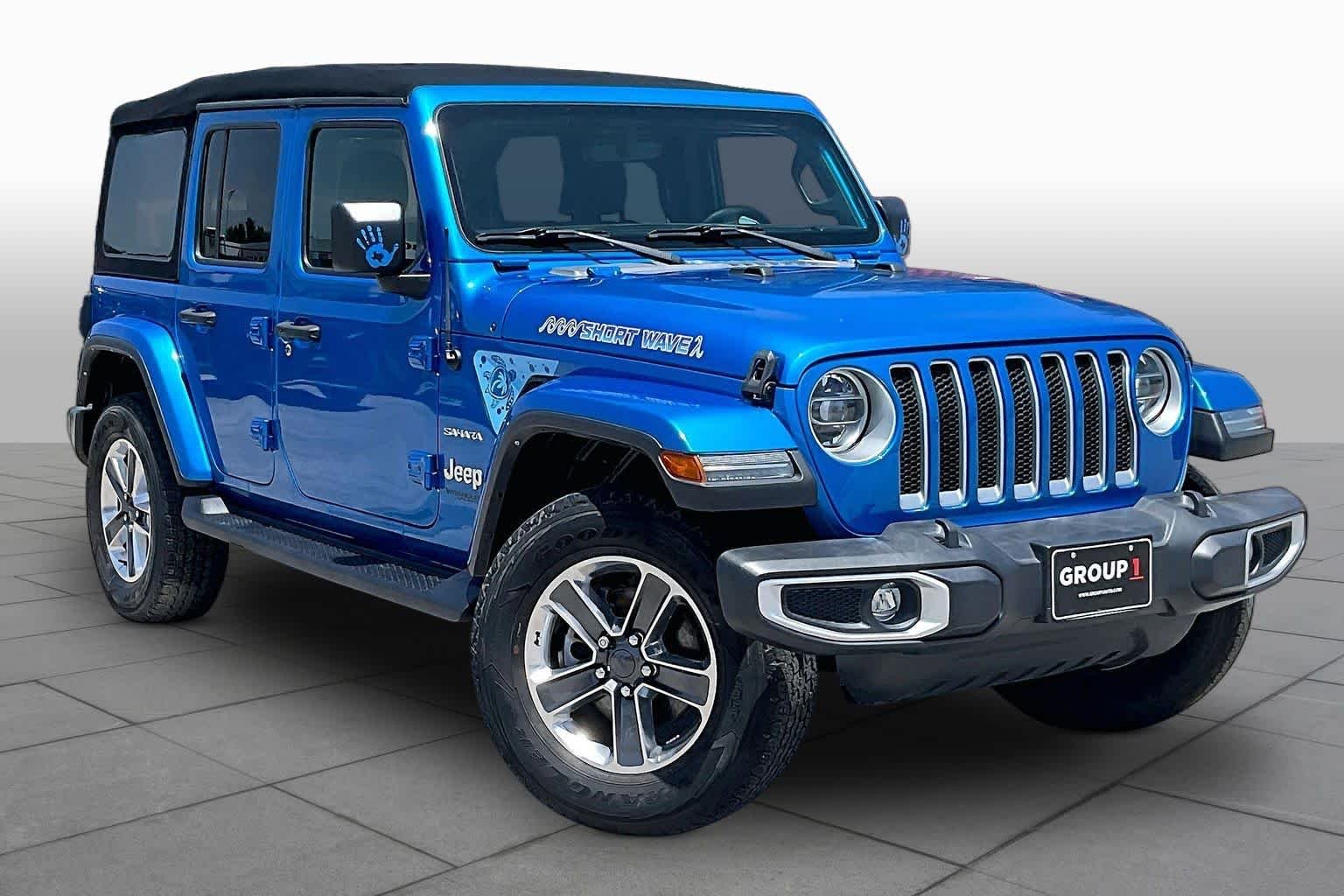 Used 2022 Hydro Blue Pearlcoat Jeep Unlimited Sahara image 3