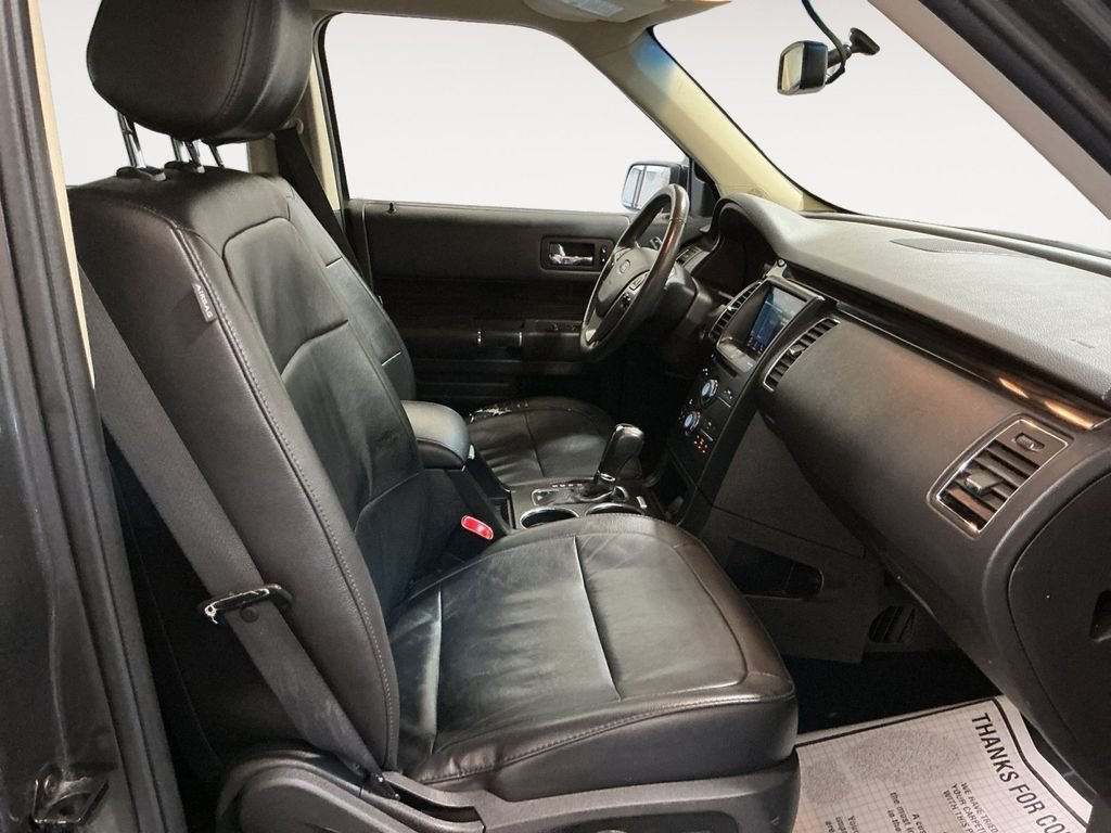 Used 2019 Gray Ford SEL image 20