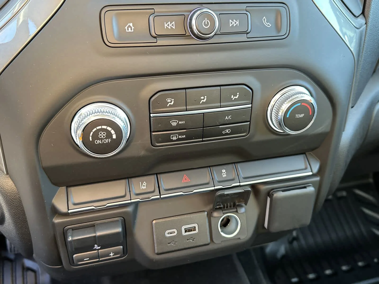 2025 GMC Sierra 3500HD Pro - Photo 50