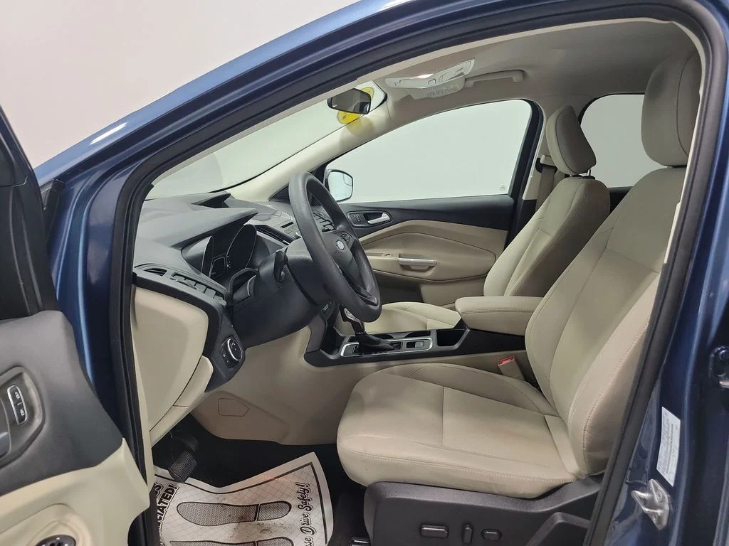 Certified Used 2018 Blue Ford SE image 2