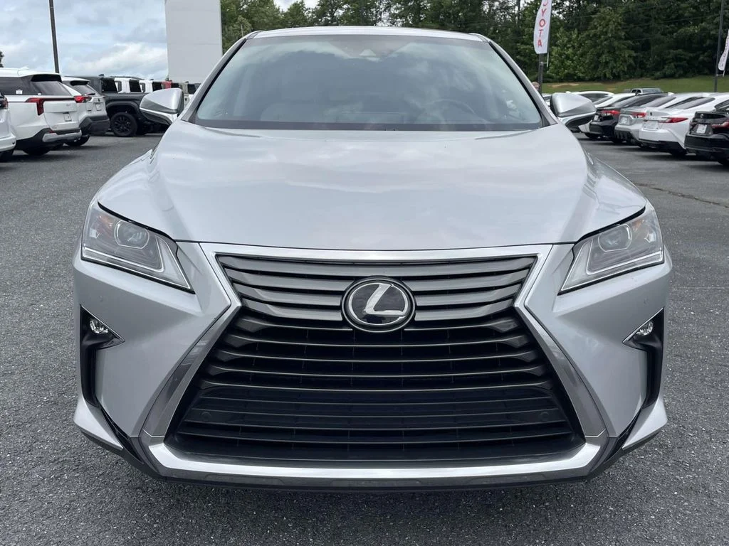 Used 2019 Silver Lining Metallic Lexus Base image 6