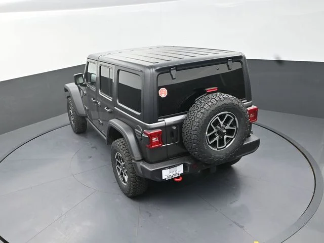 New 2026 Granite Crystal Metallic Clear-Coat Exterior Paint Jeep Rubicon image 15