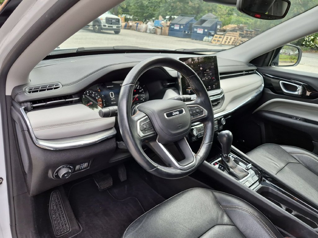 Used 2022 White Jeep Limited image 13