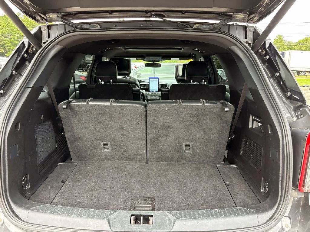 Used 2020 Magnetic Ford ST image 17