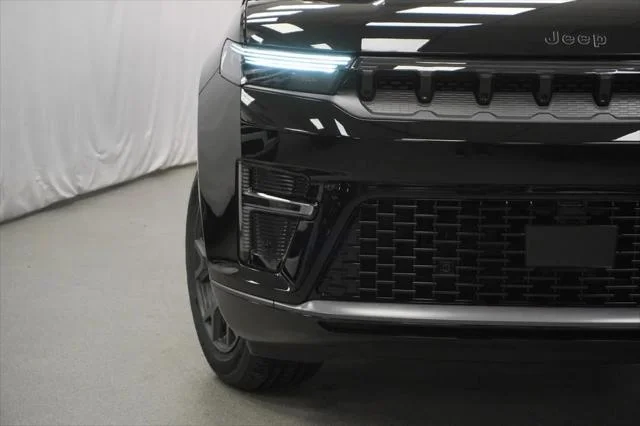 New 2026 High Gloss Black Exterior Paint Jeep Grand Wagoneer image 6