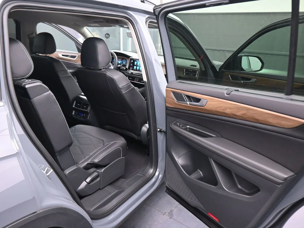 New 2026  Volkswagen 2.0T SE w/Technology image 42