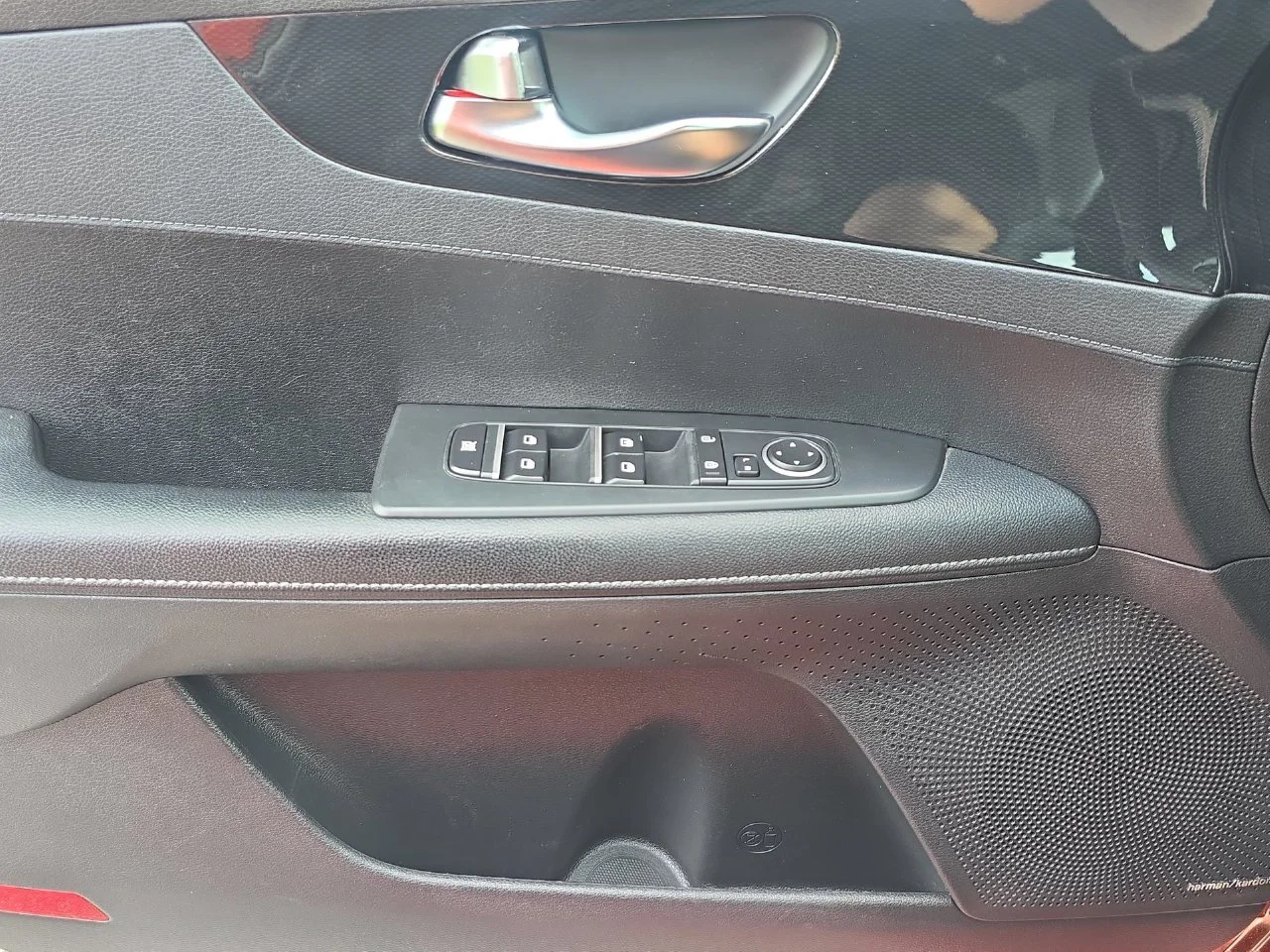 Used 2021 Orange Kia GT-Line image 24