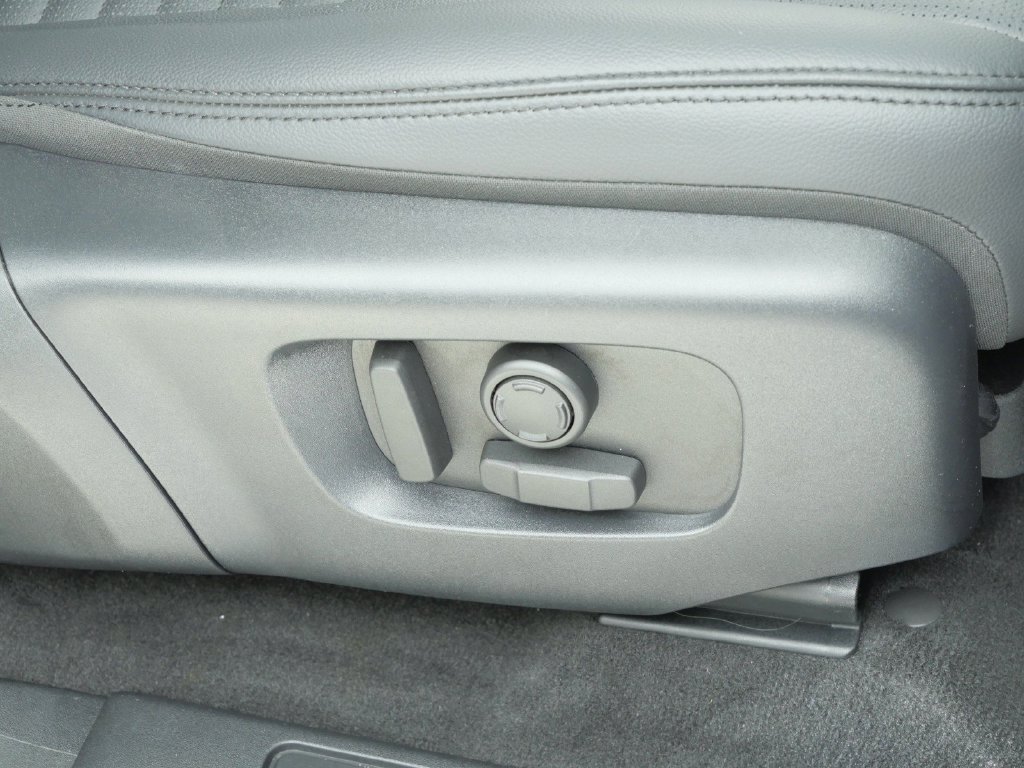 Used 2024 Gray Land Rover S image 23