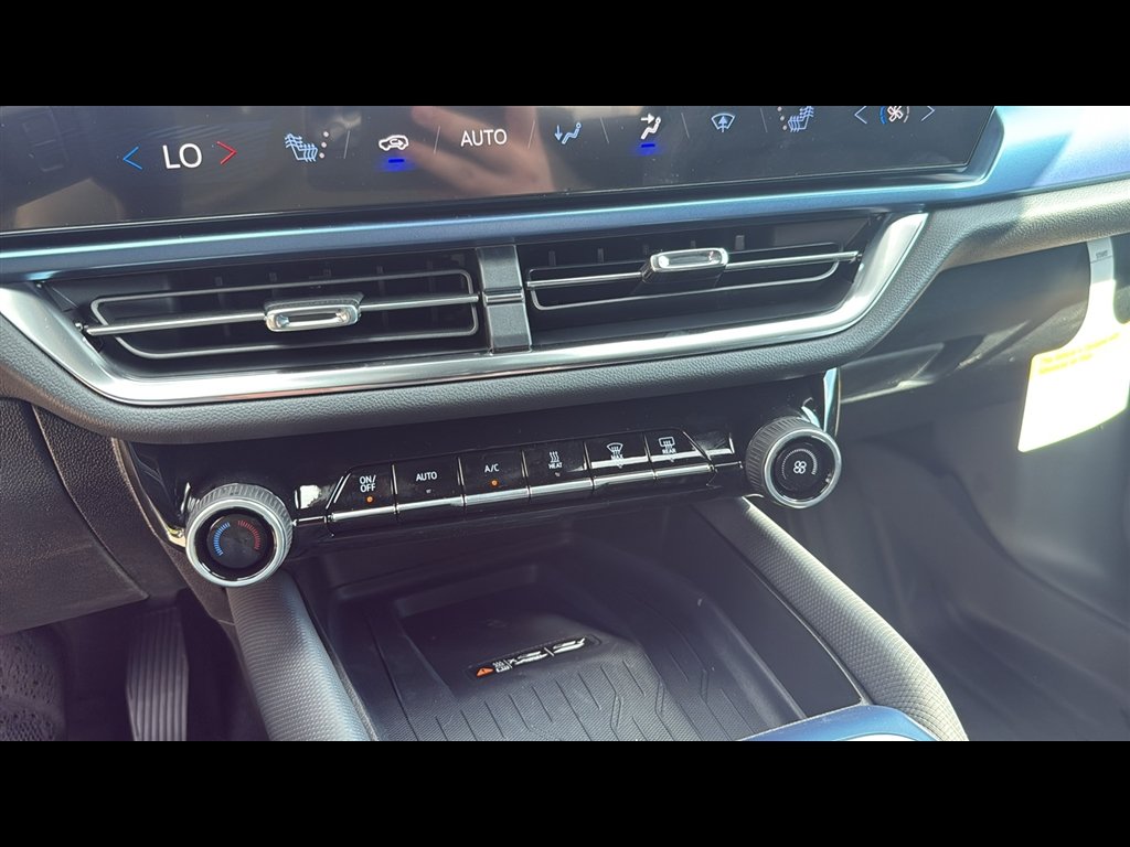 2025 Chevrolet Equinox EV 1LT - Photo 19