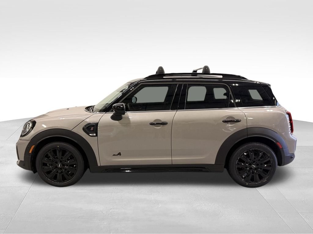 Used 2024 MINI Countryman S with VIN WMZ83BR09R3R85435 for sale in Golden Valley, Minnesota