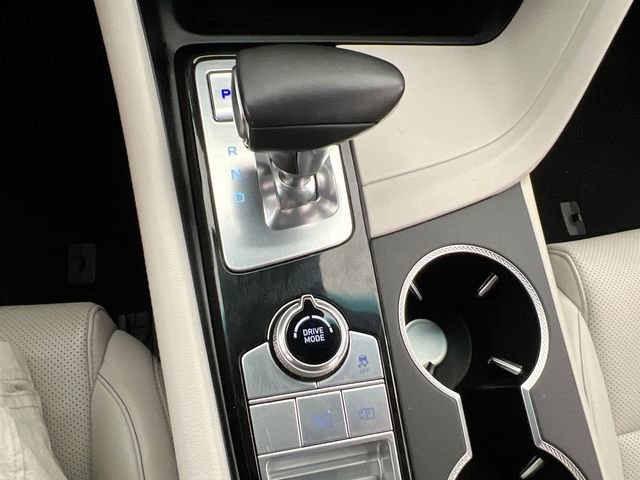 2024 GENESIS G70 Standard - Photo 27