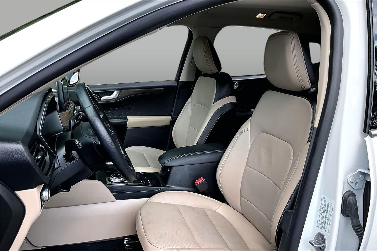 Used 2020 Star White Metallic Tri-Coat Ford Titanium Hybrid image 8