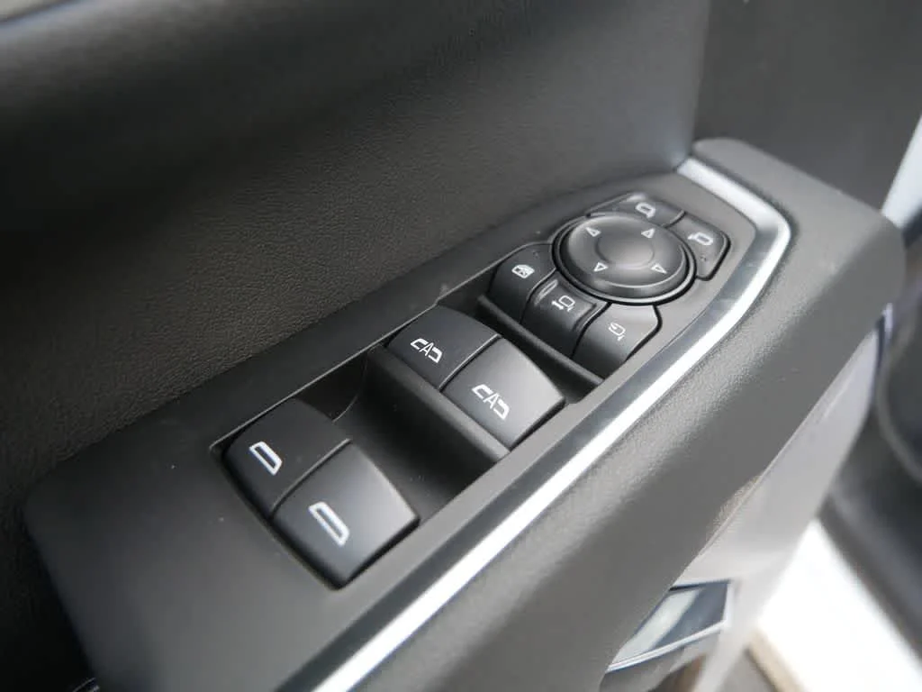 2026 Chevrolet Silverado 3500 HD High Country - Photo 8