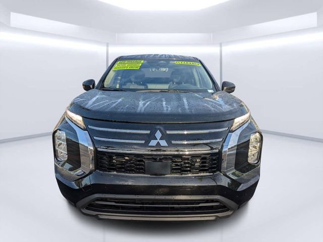 Used 2025 Black Mitsubishi ES image 8