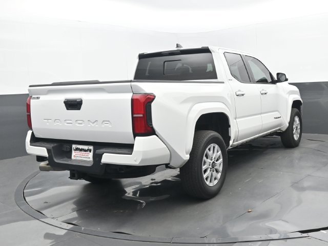 Used 2024 Ice Cap Toyota SR5 image 6