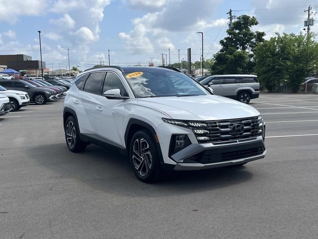 Used 2025 White Hyundai Limited image 3