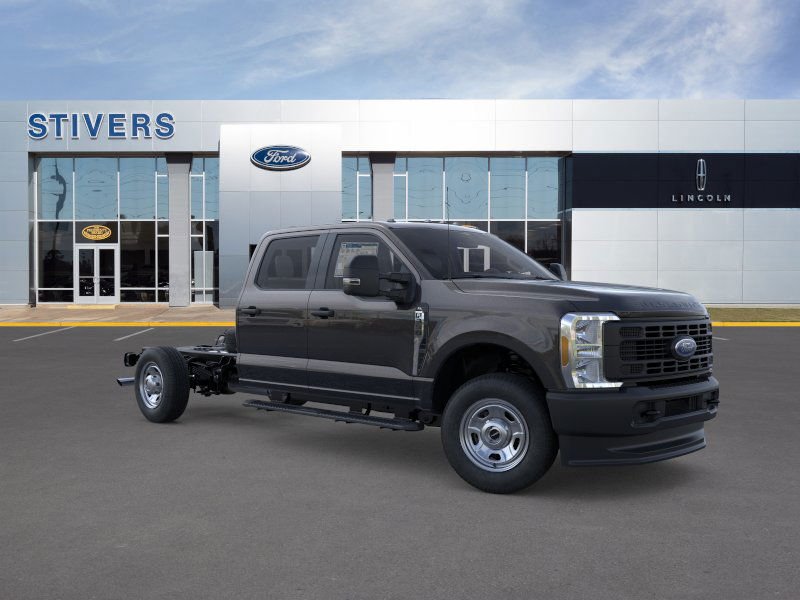2026 Ford F-350 Super Duty Chassis Cab