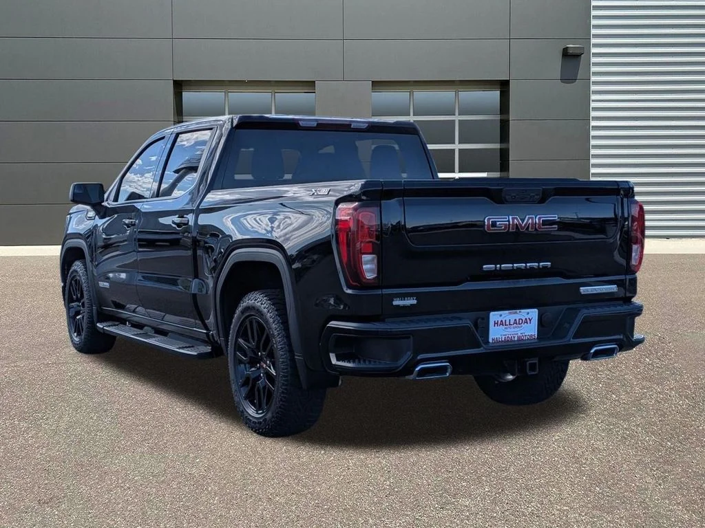 Used 2024 Onyx Black GMC Elevation image 8