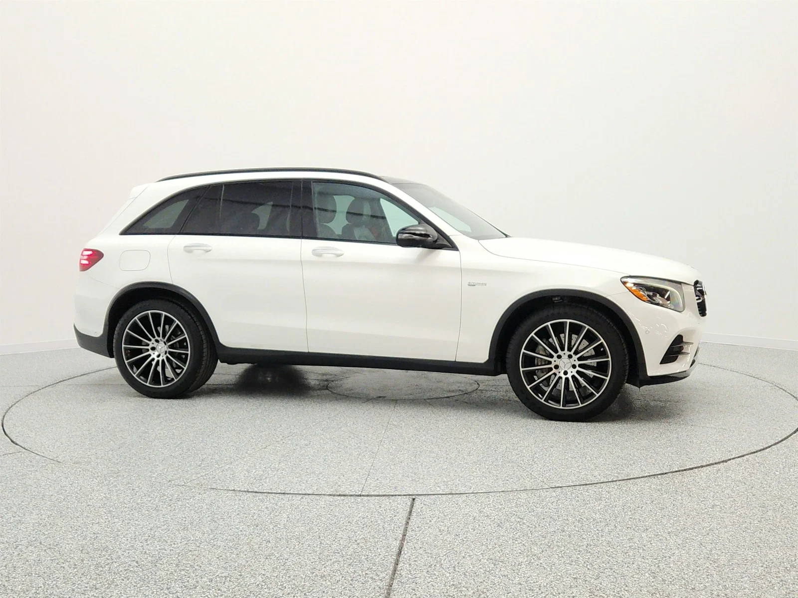 Used 2018 Polar White Mercedes-Benz AMG® GLC 43 4MATIC SUV image 4
