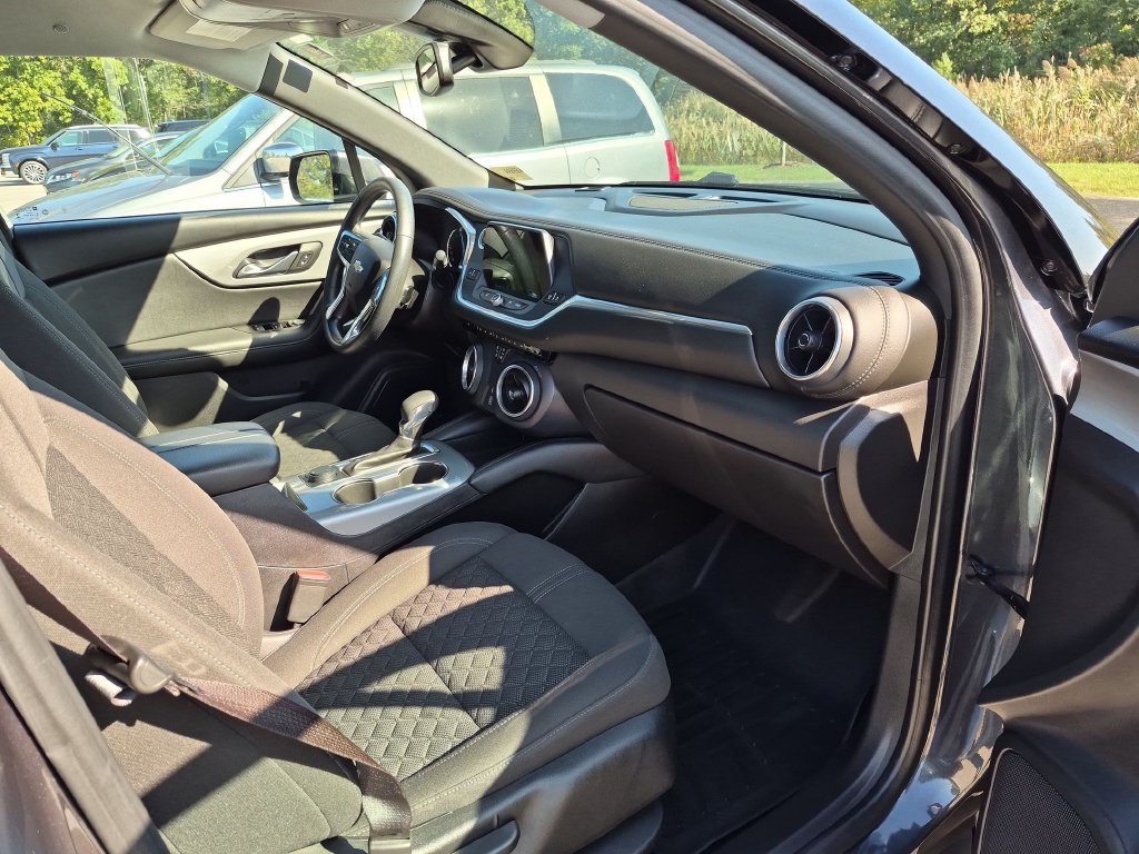 Used 2022 Gray Chevrolet LT image 30