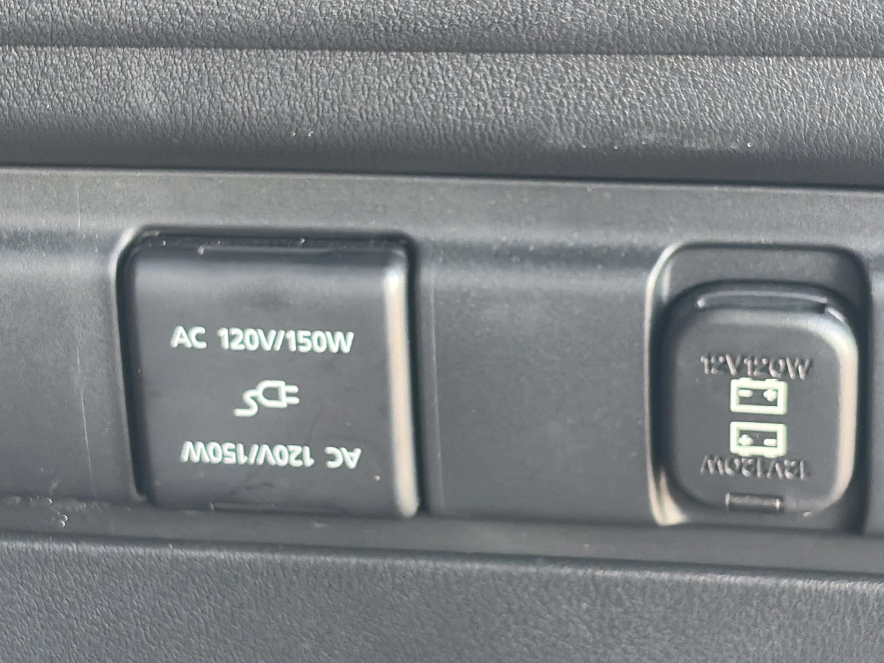 Used 2025 Melting Copper Metallic Mazda 3.3 Turbo Premium Plus Package image 10