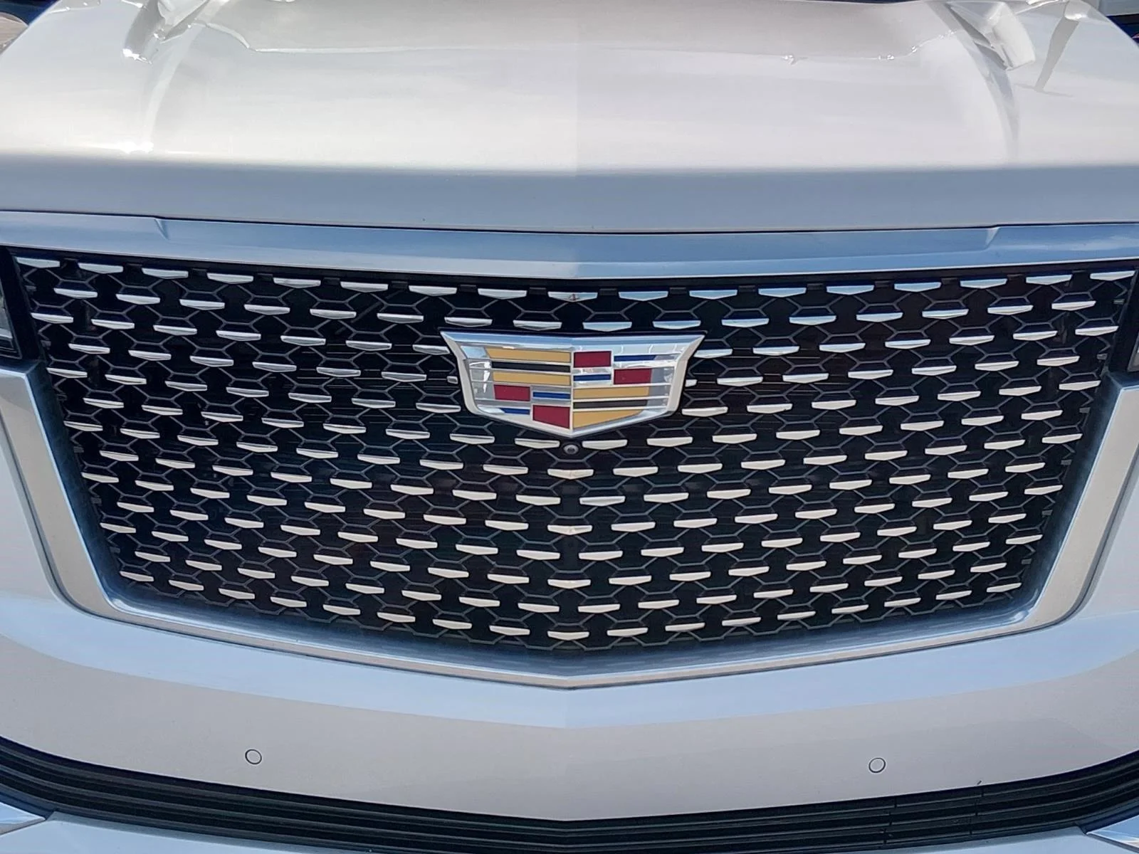 Used 2023 Crystal White Tricoat Cadillac 4WD Premium Luxury image 9