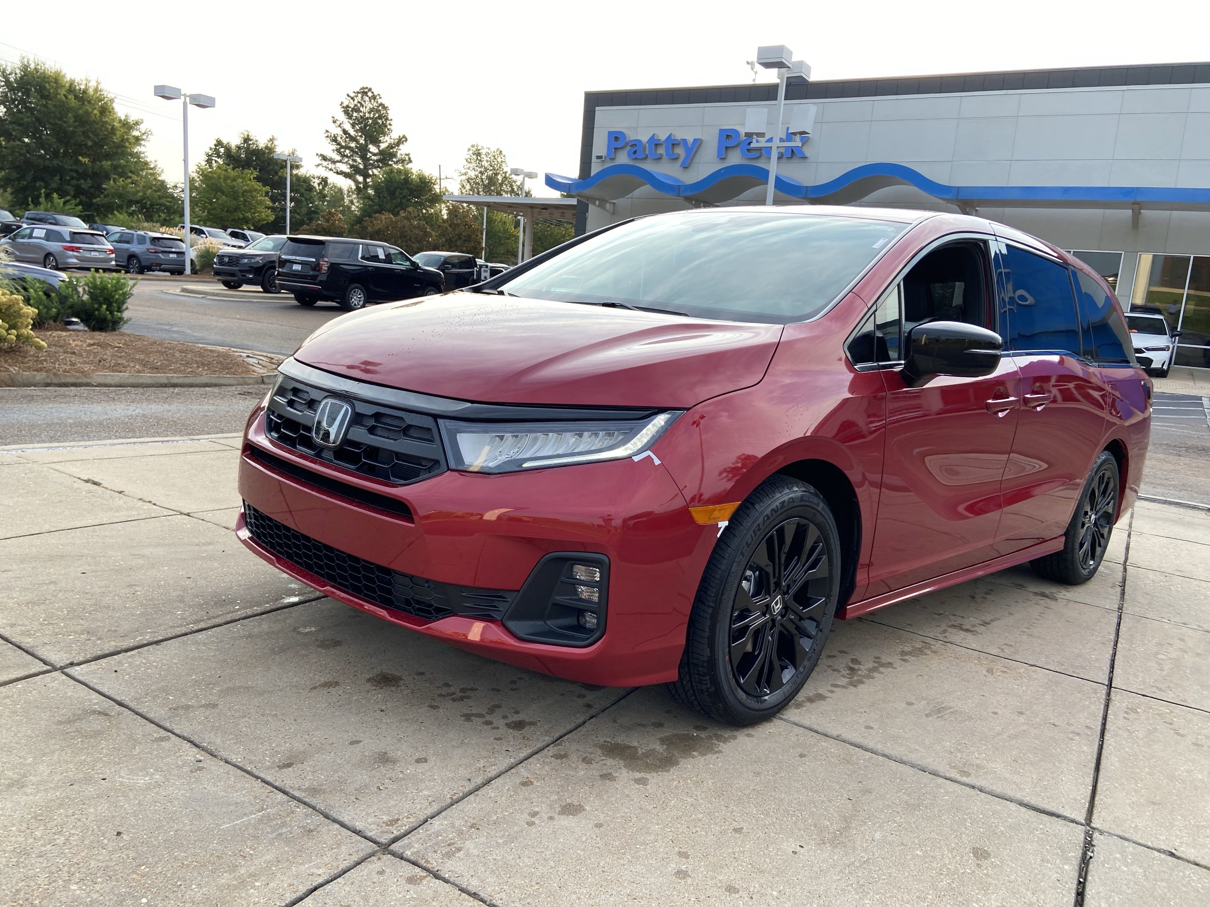 New 2026 Radiant Red Metallic II Honda Sport-L image 4